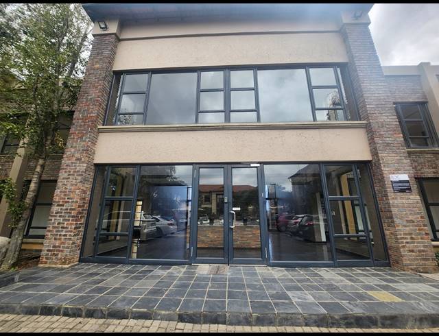 601M² OFFICE TO LET IN NOORDWYK